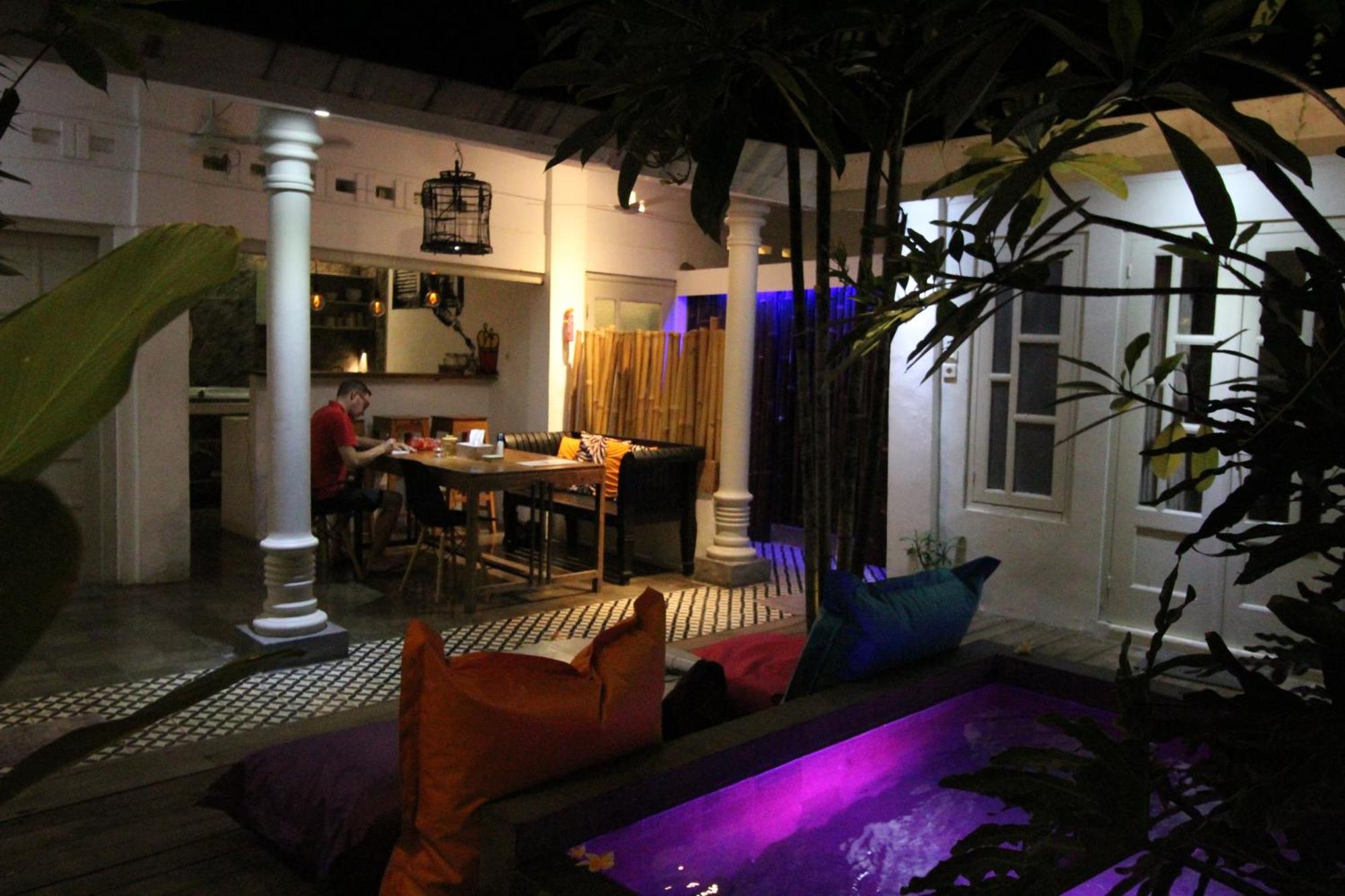 Ferienwohnung The Patio Yogya Yogyakarta Exterior foto